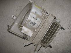 Корпус моторчика печки. Toyota Vista Ardeo, SV50, SV55G, SV55, ZZV50G, ZZV50, AZV55G, SV50G, AZV50, AZV55, AZV50G Toyota Vista, SV50, AZV55, ZZV50, AZ...