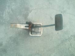 Педаль тормоза. Nissan Bluebird Sylphy