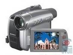 Sony DCR-HC36E. 20 и более Мп, с объективом