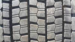 Bridgestone W900. Всесезонные, 2015 год, износ: 5%, 2 шт