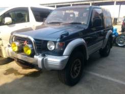 Передняя часть автомобиля. Mitsubishi Pajero, V24WG, V24C, V24V, V24W