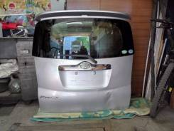 Дверь багажника. Toyota Ractis, NCP100, SCP100, NCP105 Двигатели: 1NZFE, 2SZFE