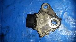 Селектор кпп. Toyota: Hilux Surf, Cresta, Verossa, IS300, Progres, Crown, Aristo, Chaser, GS300, Tundra, GS30, 4Runner, GS350, Mark II Wagon Blit, IS2...