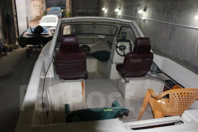 Nissan. 1990 ���, ����� 5,6��., ��������� ���������, 140��.�., ������ ����