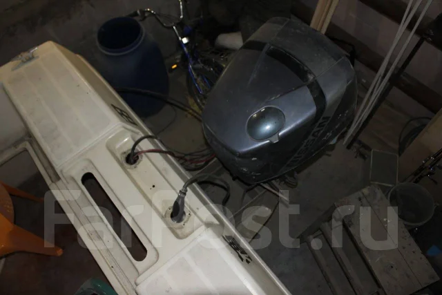 Nissan. 1990 ���, ����� 5,6��., ��������� ���������, 140��.�., ������ ����