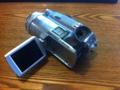 Panasonic NV-GS250. ����� 4-� ��, � ���������� ����