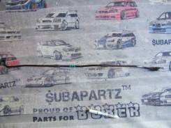 Упор капота. Subaru Legacy, BPH, BLE, BP5, BL5, BP9, BL9, BPE Двигатели: EJ20X, EJ20Y, EJ253, EJ255, EJ203, EJ204, EJ30D, EJ20C