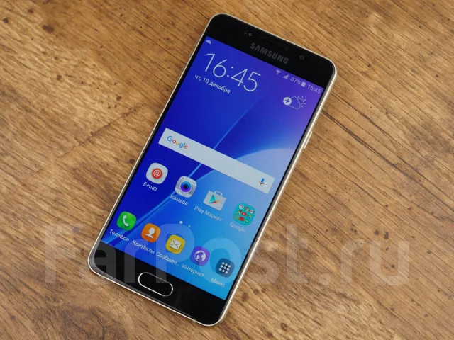 Samsung Galaxy A3. ����� ����