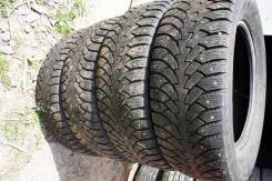 Nokian Hakkapeliitta 4. Всесезонные, износ: 50%, 4 шт