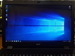 Acer Aspire ES1. 17", 1,6����, ��� 8 ��, ���� 450���, WiFi, Bluetooth, ����������� �� 5��.
