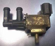 Клапан вакуумный. Mitsubishi: Mirage, Carisma, Lancer Cedia, Eterna, Legnum, FTO, Dion, Galant, RVR, Libero, Dingo, Emeraude, Pajero iO, Aspire, Lance...