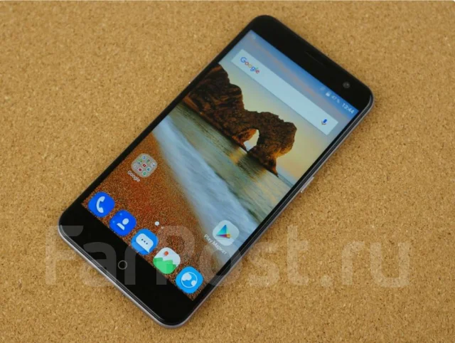 ZTE Blade V7. �/� ����