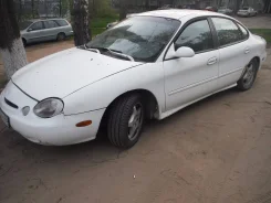 Ford Taurus ����
