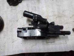 Корпус термостата. Hyundai: Azera, ix35, Sonata, Elantra, Tucson Kia: Magentis, Cerato Koup, Forte, Cerato, Optima, Sportage Двигатель G4KD