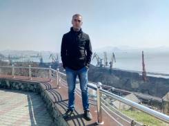 Ищу девушку для совместного проживания. 1-комнатная, мне 25 лет, пол мужской