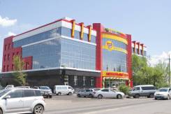 Сдается торговая площадь (1126 кв. м. ) в Уссурийске. 1 226 кв. м., улица Краснознаменная 184а, р-н Центр. Дом снаружи