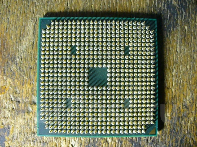 AMD Mobile Sempron M100 ����