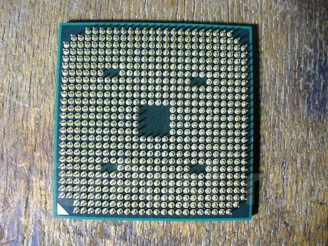 AMD Athlon II M320 ����
