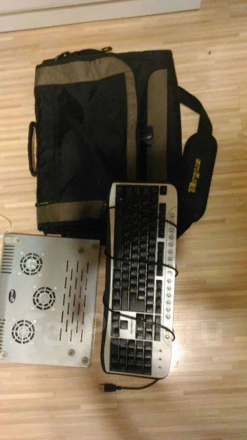 Samsung R720. 17.3", 2 100����, ��� 3072 ��, ���� 320���, WiFi: 1, Bluetooth: 1, ����������� �� 1��. ����