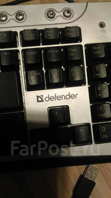 Samsung R720. 17.3", 2 100����, ��� 3072 ��, ���� 320���, WiFi: 1, Bluetooth: 1, ����������� �� 1��. ����