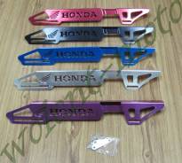 Защита цепи на маятник хром ( серый ) Honda