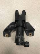 Форсунка омывателя. Lexus RX330, MCU38, GSU30, MCU35, MCU33, GSU35 Lexus RX350, MCU38, MCU35, MCU33, GSU30, GSU35 Lexus RX300, MCU38, MCU35, GSU35 Дви...
