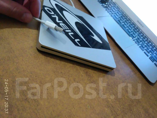 Apple MacBook Air 11 2011 Mid. 11.6", 1,8����, ��� 4 ��, ���� 256���, WiFi: 1, Bluetooth: 1, ����������� �� 9��. ����