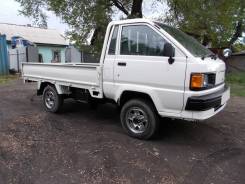 Toyota Lite Ace. 4WD, борт 1,2 тонны, 1 800 куб. см., 1 200 кг.