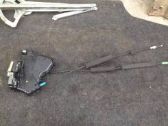 Замок двери. Toyota: Corolla, Hilux Surf, Corolla Verso, Noah, Land Cruiser Prado, Succeed, Soluna Vios, Wish, Avensis, Raum, Voxy, Windom, Allion, Si...