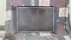 Радиатор охлаждения двигателя. Toyota Isis, ANM10, ANM10G, ANM10W