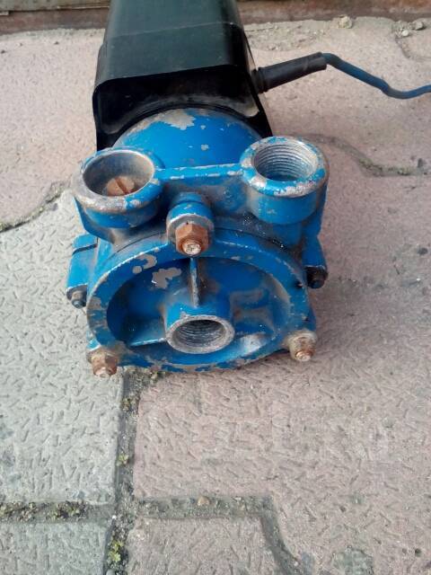 Водяной насос, в наличии. Цена: 2 500? в Уссурийске