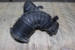 Патрубок воздухозаборника. Honda Inspire, UA1, UA2, UA3 Honda Saber, UA1, UA3, UA2 Двигатели: G20A, G25A