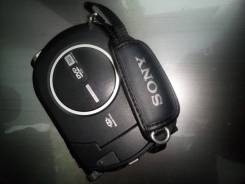 Sony DCR-DVD810E. Менее 4-х Мп, с объективом