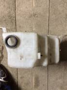 Бачок стеклоомывателя. Toyota Celica, ST202, ST203, ST204, AT200, ST205 Toyota Carina ED, ST202, ST201, ST203, ST200, ST205 Toyota Corona Exiv, ST201...