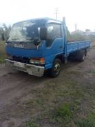 Isuzu Elf. , 4 900 куб. см., 3 000 кг.