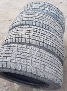 Goodyear Ice Navi NH. Всесезонные, износ: 30%, 4 шт