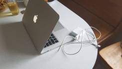 Apple MacBook Air 13. 13.3", 1,3 ГГц, диск 128 Гб, WiFi, Bluetooth, аккумулятор на 12 ч.