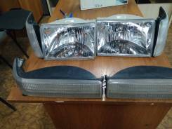 Фара. Jeep Grand Cherokee
