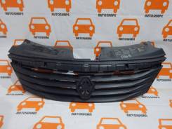 Решётка радиатора Renault Logan