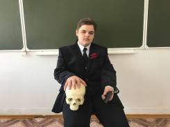 Курьер. Образование не указано