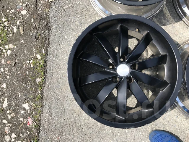 Zeus Line. 8.5/9.5x19", 5x114.3, ET35/38 ����