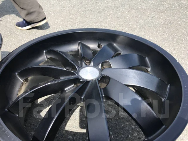 Zeus Line. 8.5/9.5x19", 5x114.3, ET35/38 ����