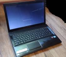 Lenovo. 15.6", 2,1 ГГц, ОЗУ 8192 МБ и больше, диск 1 000 Гб, WiFi, Bluetooth, аккумулятор на 3 ч.