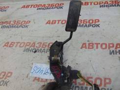 Педаль акселератора Toyota Corolla (E120)
