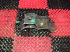 Крепление стабилизатора. Toyota Corona, CT195, ST195 Toyota Carina, ST195, CT195 Toyota Caldina, ST195 Двигатели: 3SFE, 2C, 3SGE