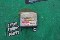 Блок управления airbag. Toyota Cresta, JZX105, JZX100, JZX101, GX100, LX100 Toyota Mark II, JZX105, JZX100, GX100, JZX101, LX100 Toyota Chaser, GX100...