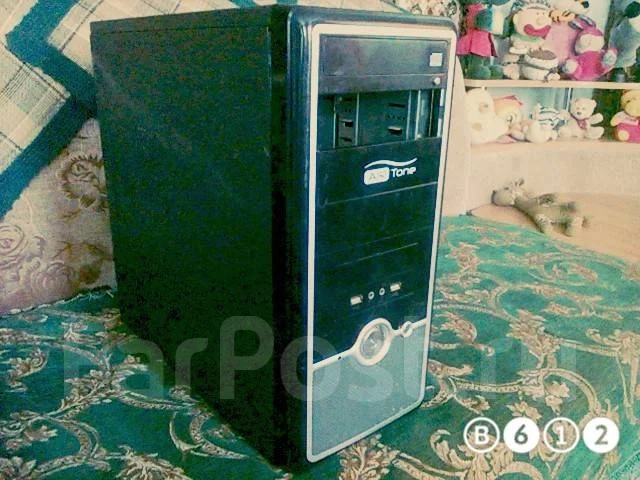 Intel Core 2 Quad Q8300 ����