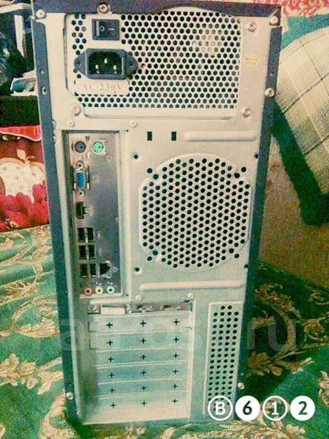 Intel Core 2 Quad Q8300 ����