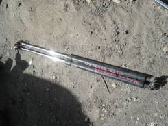 Амортизатор капота. Toyota Verossa, GX115, GX110, JZX110 Toyota Mark II Wagon Blit, GX110, JZX110, GX115, JZX115 Toyota Mark II, JZX115, GX115, JZX110...