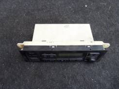 Блок управления климат-контролем. Toyota Regius, RCH41W, RCH41 Двигатель 3RZFE